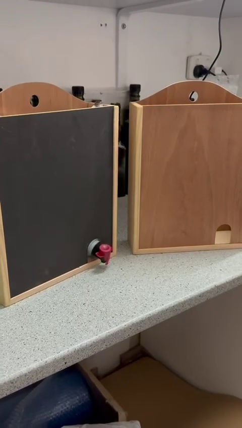 Cask holder demo